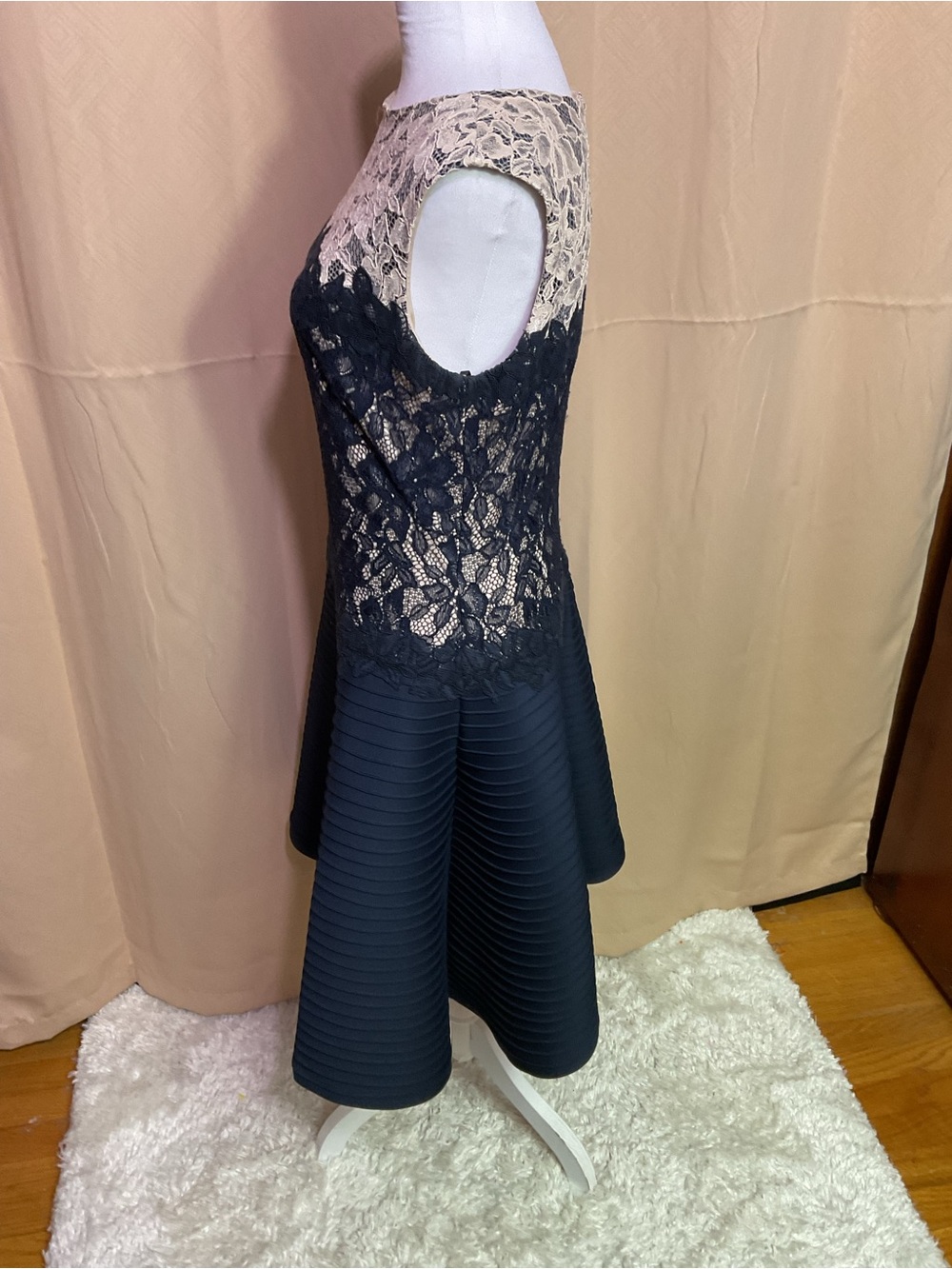 Tadashi Shoji Pintuck  Neoprene A Line Cocktail Dress - Picture 4 of 11